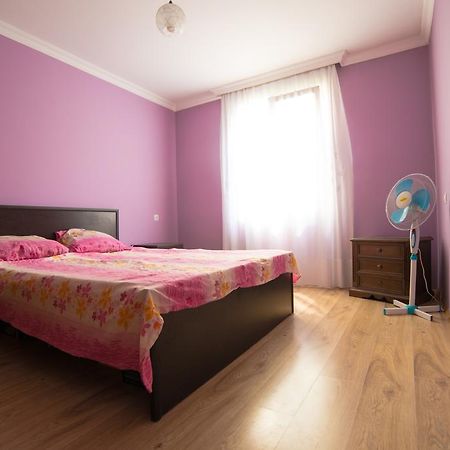 Angisa Apartment Batumi Exteriör bild