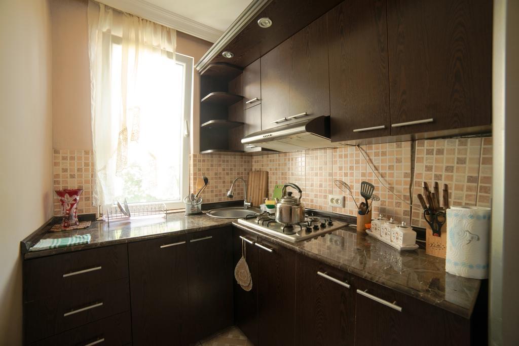 Angisa Apartment Batumi Exteriör bild