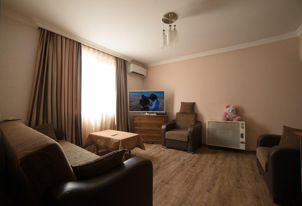 Angisa Apartment Batumi Exteriör bild